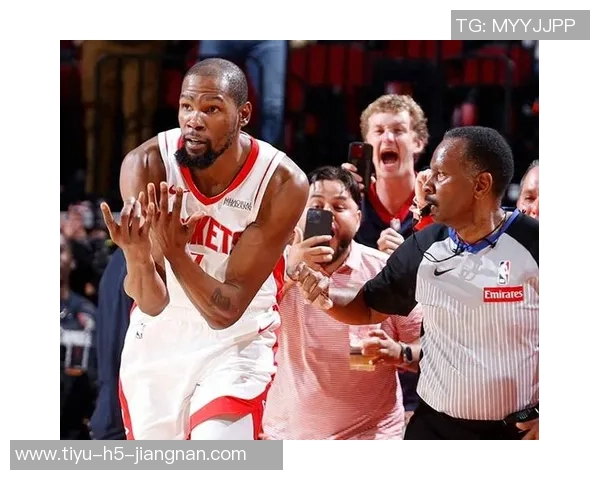 KD谈球队21-0攻势表现称每位球员都展现出色状态对上半场表现不满